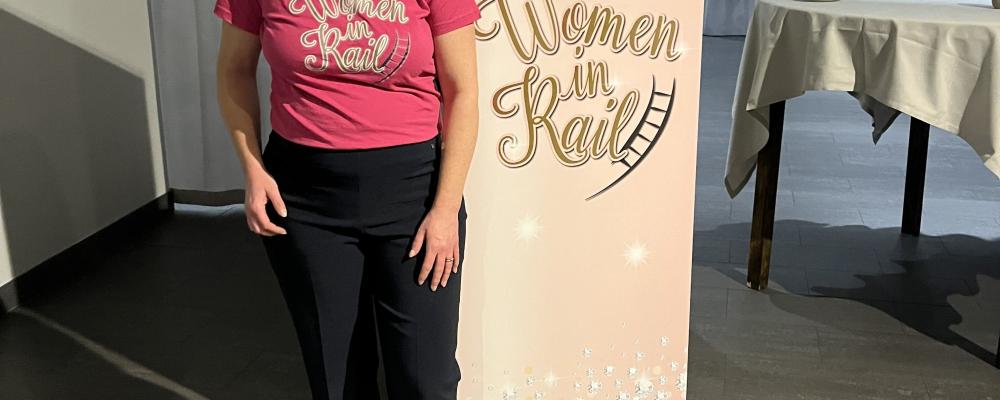 Ewa Forslund är grundare av Women in Rail. Hon berättade om varför nätverket grundats och vilka dess mål är på Järnvägsdagen.
FOTO: Anders Carlsson