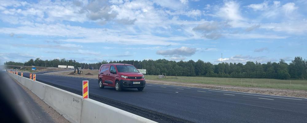 E20 byggs om till mötesfri, väg juni 2025. Foto: Stina Wickenberg