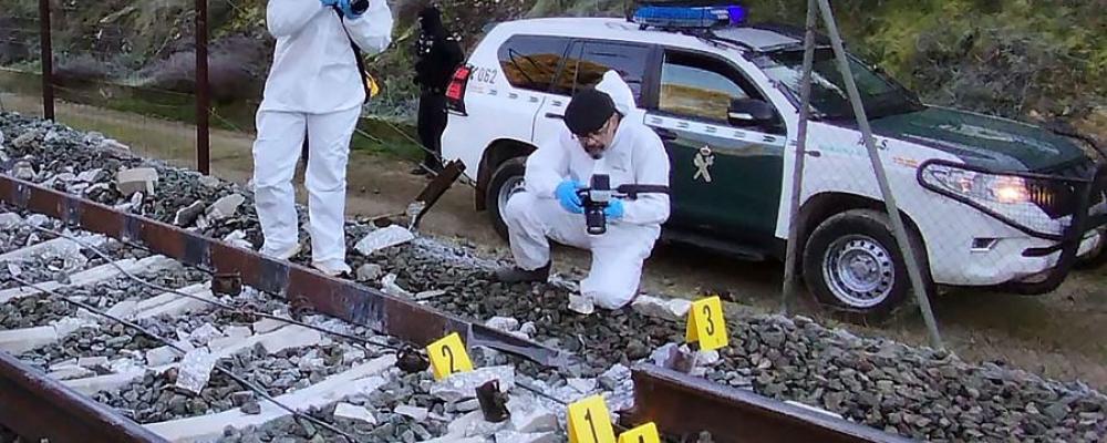 Svetsfel i rälsen utpekas som orsak till tågolyckan i Adamuz där 45 människor omkom. Foto: Guardia Civil