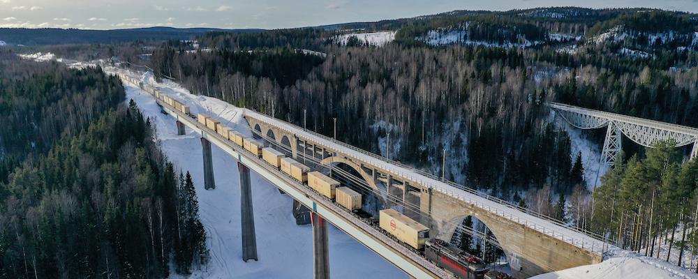 Tempererade tågvagnar används för att hålla en jämn temperatur under transporten. Bild: Sandahls