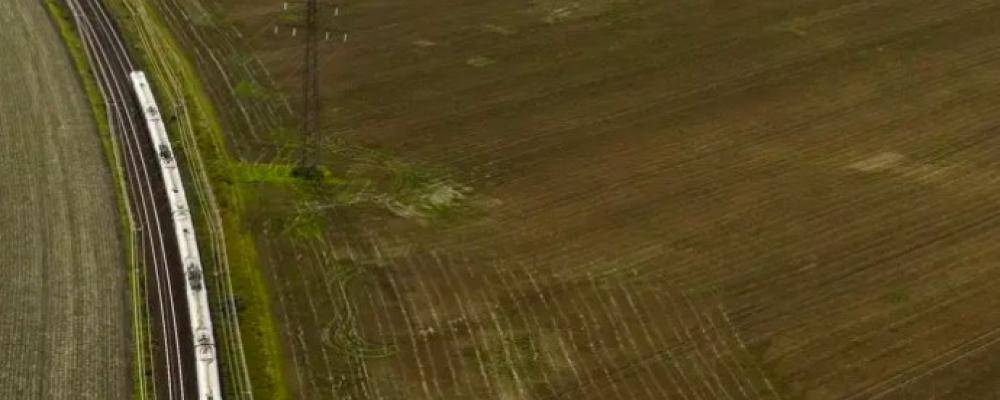 Två spår mellan Hässleholm och Lund ska bli fyra. Foto: Trafikverket