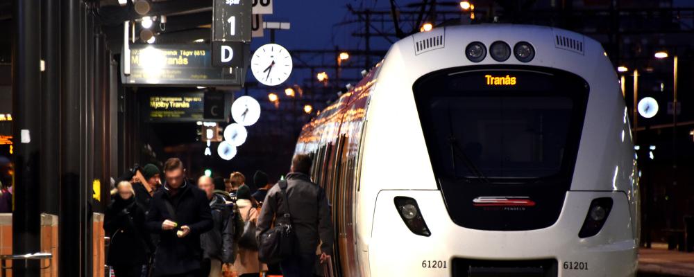 Östgötapendeln vid Linköpings resecentrum. Pressbild: ÖstgötaTrafiken