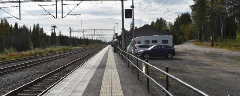 Vy från norr över Murjeks stationsområde och plattform. Foto: Trafikverket