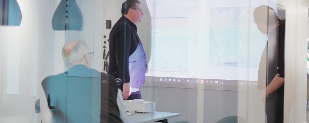 RMD utbildar personal inför tester med det Indonesiska statliga järnvägsbolaget. Pressbild: RMD