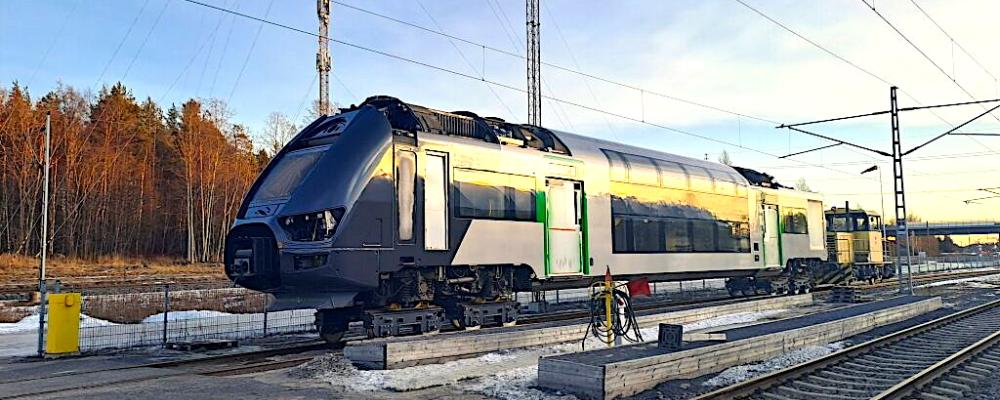 X40-tågets stomme väntar på att dörrar och luckor ska återmonteras. Foto: VR, kredit: P.Kuva