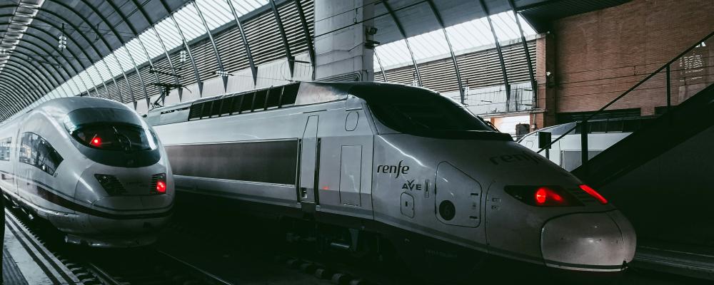 Höghastighetståg, Sevilla station. Foto: Marcelo/Unsplash