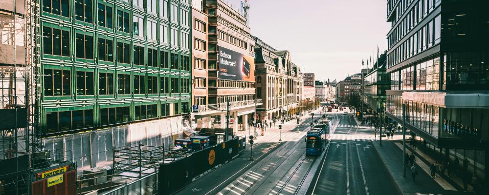 Spårvagn på Hamngatan i Stockholm. Foto: pichler/unsplash