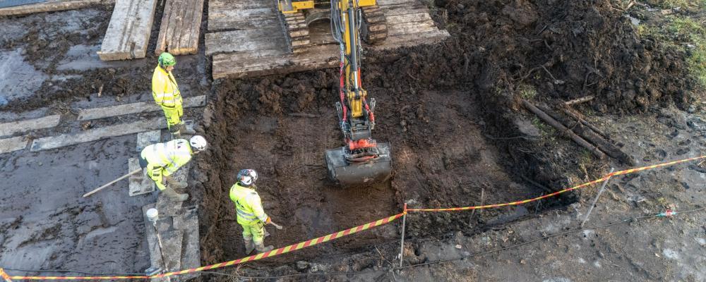 I samband med Ostlänkens anläggningsarbeten har det gjorts arkeologiska underökningar i Logsjömossen i Järna. Foto: Arkeologerna vid Statens historiska museer