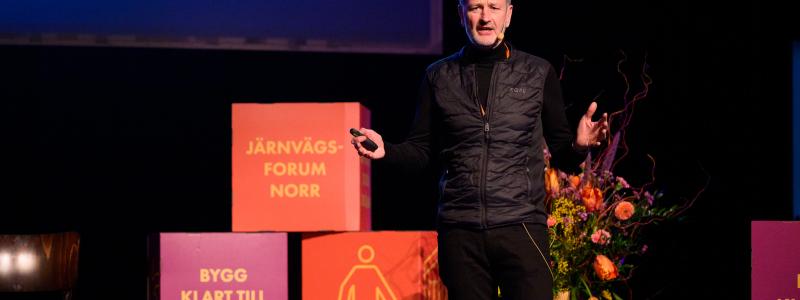 Stefan Sjöstrand, vd för SkiStar, beskrev hur besöksnäringen i fjällen är direkt beroende av fungerande transportlösningar.