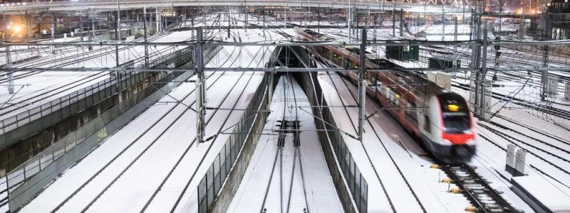 Audun Braastad/NTB/TT: Det skulle bli dyrt att bygga höghastighetstågbana till Oslo, men det skulle ersätta en miljon flygresor. Arkivbild.