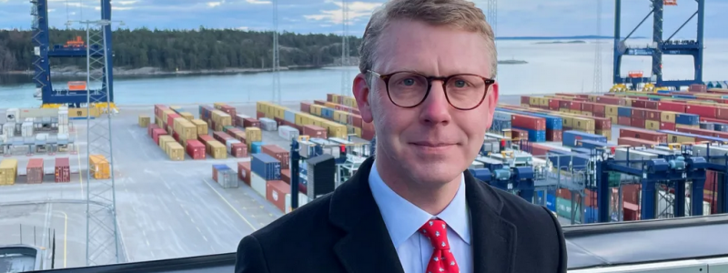 Kristoffer Tamsons (M), trafikregionråd och ordförande för SL kräver bättre tvärförbindelser på Södertörn. Foto: M