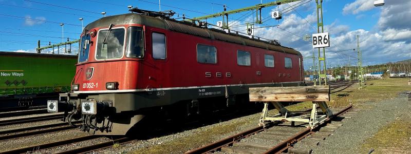 Det 120 ton tunga Re 620-loket utvecklades för tunga draguppgifter på Schweiz järnvägar där utmanande stigningar är vanligt förekommande.
FOTO: Mikael Zagerholm