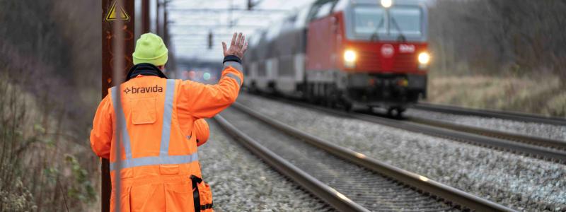 Bravida ansvarar nu för underhåll och elförsörjning till kontaktledningar på hela Danmarks fjärrbanenät. Foto: Bravida