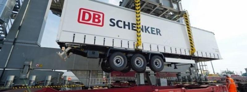 Om DSV förvärvar DB Schenker kommer det att innebära en emission av 32,3 miljoner nya aktier. Foto: Deutsche Bahn AG / Volker Emersleben