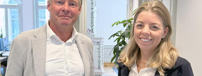 Johan Halvardsson, vd på Eleda och tillträdande styrelseordförande från januari 2025 och Ellinor Thiel, vd på Eleda från januari 2025. Foto: Eleda