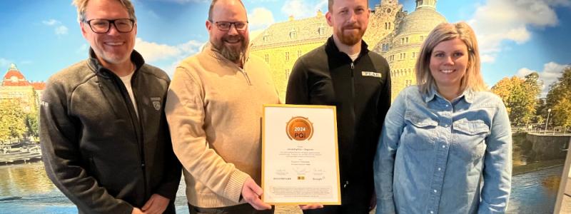 Från vänster: Bosse Wirén, KMA (PEAB), Nicklas Rask, projektledare (Trafikverket), Johan Svensson, entreprenadingenjör (PEAB), Gabriella Wettermark, projektingenjör (Trafikverket) i projekt Jakobshyttan-Degerön. Foto: Binosight