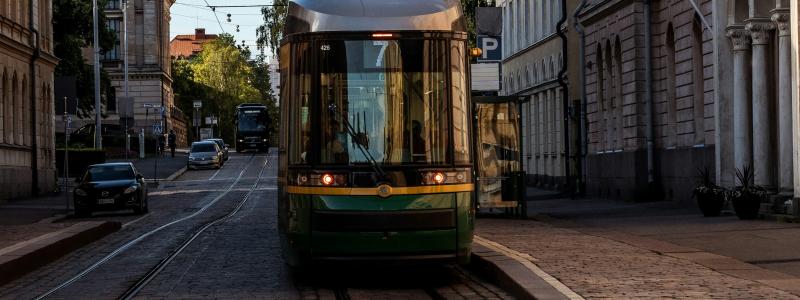 Spårvagn i Helsingfors. Foto: Bayo Adegunloye/Unsplash
