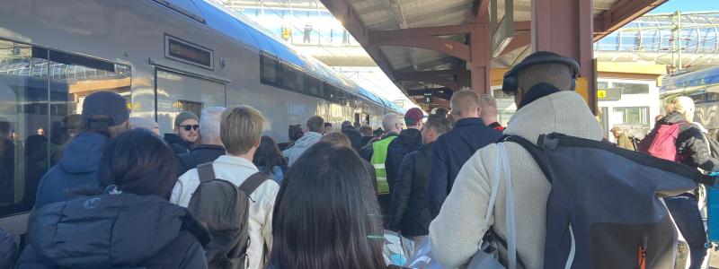 Tågförsening vid Göteborgs central sommaren 2025. Foto: Privat