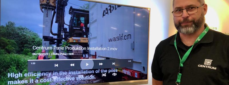 Fredrik Källvik, operativ ledare vid Centrum Pile AB, visade företagets konformade kontaktledningsfundament på järnvägsmässan Elmia Nordic Rail.