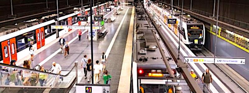 Ferrocarrils de la Generalitat de Catalunya använder planeringsprogramvara från de Berlinbaserade IT-specialisterna IVU Traffic Technologies för planering och styrning av hela sitt järnvägsnät. Bilden visar stationen i Barcelona. Foto: Ferrocarrils de la Generalitat de Catalunya