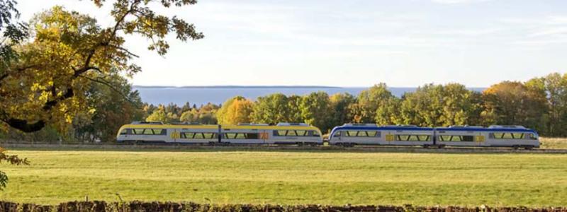 Kinnekullebanan har flera gånger utropats till Sveriges vackraste järnvägssträckning.