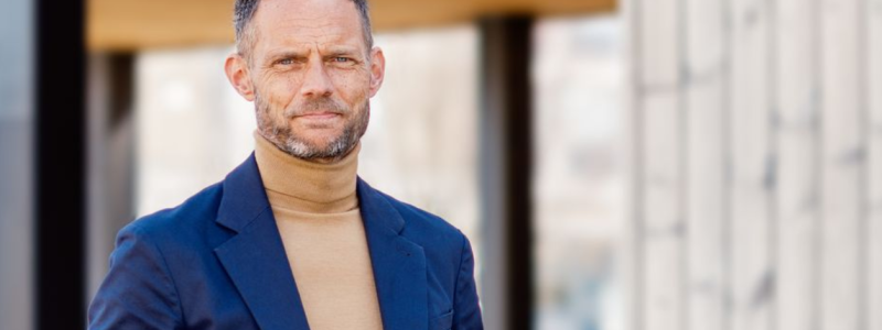 På Västtrafik reagerar man kraftigt när den redan beslutade, dubbelspåriga järnvägen mellan Västsveriges två största städer ska utredas ännu en gång. Lars Backström, vd, Västtrafik. Foto: Patrik Olsson