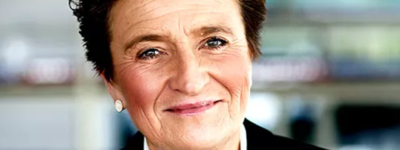 Monica Lingegård intervjuas om problemen för SJ. Foto: Trafikverket