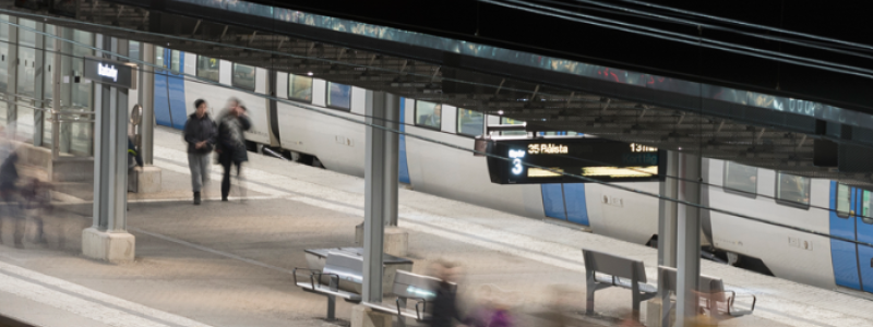 Förbättrad belysning väntar resenärerna på Lund C. Foto: Trafikverket