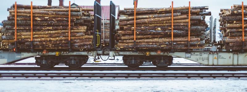 Basindustrin står för den dominerande godsvolymen som transporteras via järnväg Foto: robert larsson/unsplash