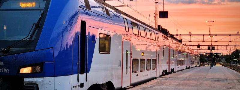 All trafik – både persontåg och godståg på de sträckor som Mälartåg trafikerar – ingår i analysen. Syftet är att bidra med inspel till prioriteringar av resurser som ger stor effekt för järnvägens resenärer och kunder.. Foto: MTR