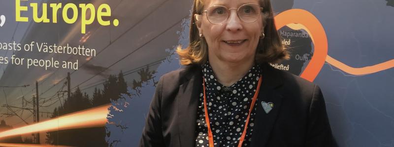 Norrbotniabanegruppen medverkade med en monter på Järnvägsforum Norr. En av organisationens representanter på plats var projektledaren Elisabeth Sinclair. FOTO: Anders Carlsson