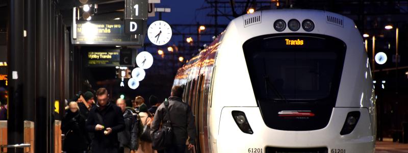 Östgötapendeln vid Linköpings resecentrum. Pressbild: ÖstgötaTrafiken