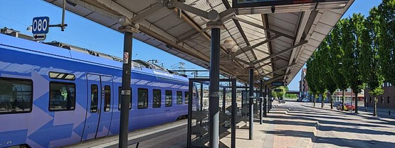 Pågatågen av typen X61 i Hässleholm. Foto: Wikimedia Commons