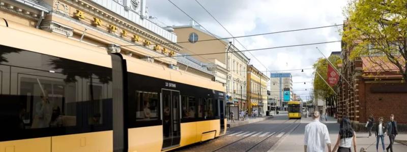 Genom centrum. På illustrationsbilden passerar Åbos spårvagn förbi Saluhallen. FOTO: Åbo spårvägsallians
