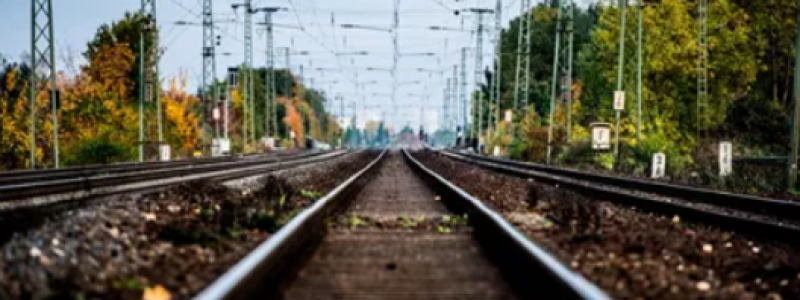 Totalt gjordes 970 500 stopp för på- och avstigning längs Trafikverkets järnvägsspår. Foto: Trafikverket