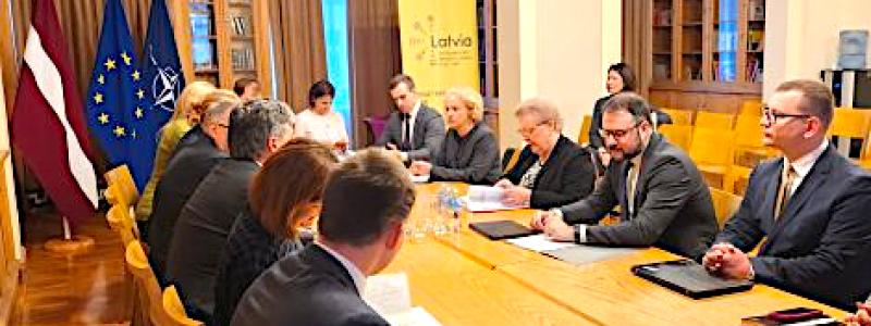 Vid mötet med lettiska regeringsministrar betonade Trautmann att Rail Baltica varit mycket framgångsrikt när det gällde att säkra medfinansiering från EU. Foto: Rail Baltica