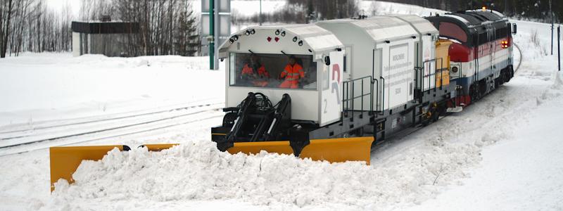 Effektiva snömaskiner haft fullt med jobb. Foto: Railcare
