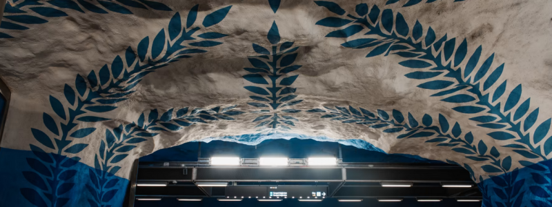 Ramirent är en del i projektet att förlänga tunnelbanan mellan T-centralen och Nacka. Foto: Ramirent