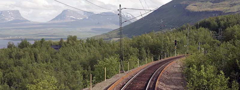 Arbetena längs järnvägen fortsätter för fjärde säsongen. Foto: Trafikverket