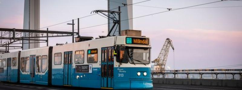 Nya spårvagnslinje 12 börjar att köra till Lindholmen. (Bilden är ett montage). Foto: Eddie Löthman