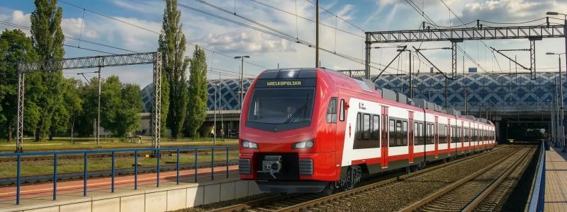 Stadler och marskalkämbetet i Storpolens vojvodskap har undertecknat ett avtal om leverans av upp till 20 FLIRT-tåg. Fordonen ska från 2028 bidra till ett mer hållbart och effektivt regionalt och stadsnära transportsystem. Tågen kommer att byggas i Polen. Foto: Stadler