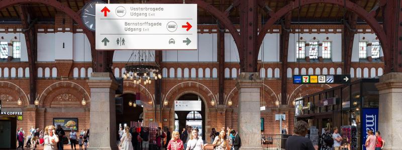Stora hallen i Köpenhamns centrala järnvägsstation. Utbetalningarna till pendlare efter årets första kvartal fördelas efter sträcka, med stora summor tilldelade viktiga rutter såsom Köpenhamn-Odense och Köpenhamn-Roskilde. Foto: Wikipedia Common Lic. Kredit: Liberaler Humanist