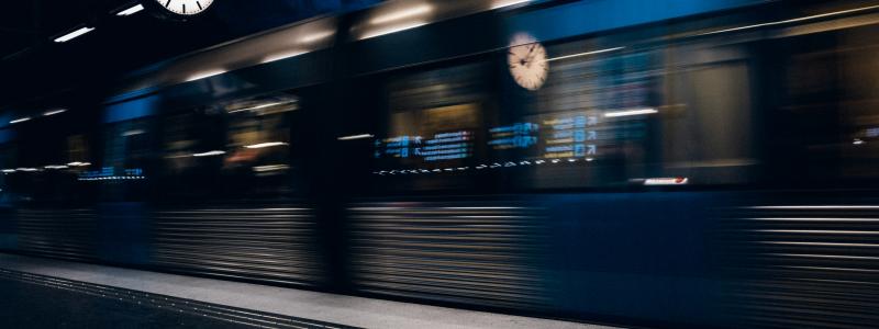 Trafikförvaltningen har skickat en bruttolista med förslag på trafikförändringar för 2026 till remissinstanserna. Foto: hoch3media/unsplash
