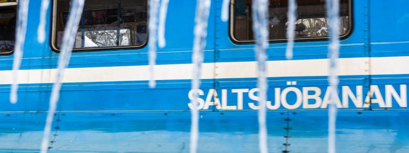 I dag trafikeras Saltsjöbanan av 16 äldre vagnar, typ C10 och C11. Foto: Region Stockhollm