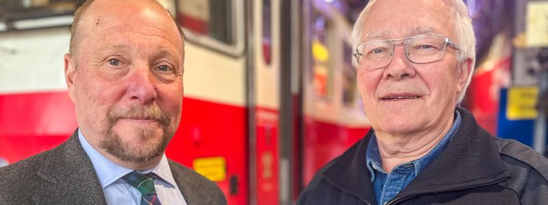 Lars Yngström tillsammans med Inlandsbanans vd Otto Nilsson. Foto:  Inlandsbanan