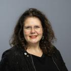 "Vi efterfrågar snabba, genomförbara beslut som ger fler och punktligare tåg på Mälarbanan och ett mer robust system, även med hänsyn till totalförsvarets behov", fortsätter Jenny Landernäs, regionråd. Pressbild: Region Västmanland