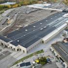 Verkstadsspåret som Mälardalstrafik hyr ligger i den nyrenoverade Gamla vagnhallen i Hagalunds depå norr om Stockholm. Illustration: Tengbom