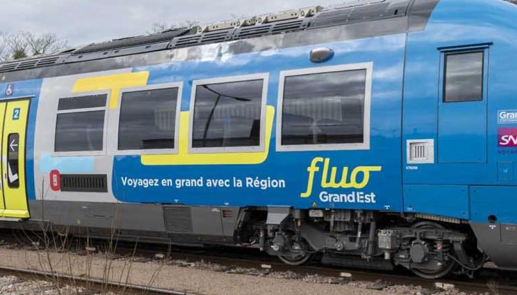 SNCF Voyageurs engagerar sig tillsammans med franska regionerna i ett storskaligt program för att renovera och modernisera nästan tusen tåg i TER-flottan under de kommande tio åren. Ett program kallat OPTER för vilket SNCF redan har undertecknat åtaganden värda 2,1 miljarder euro med 12 regioner och Luxemburgs järnvägar. Foto: SNCF 