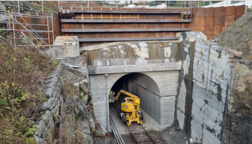 Fotot visar den ombyggda tunneln i Ljungskile Södra. Foto: Trafikverket

