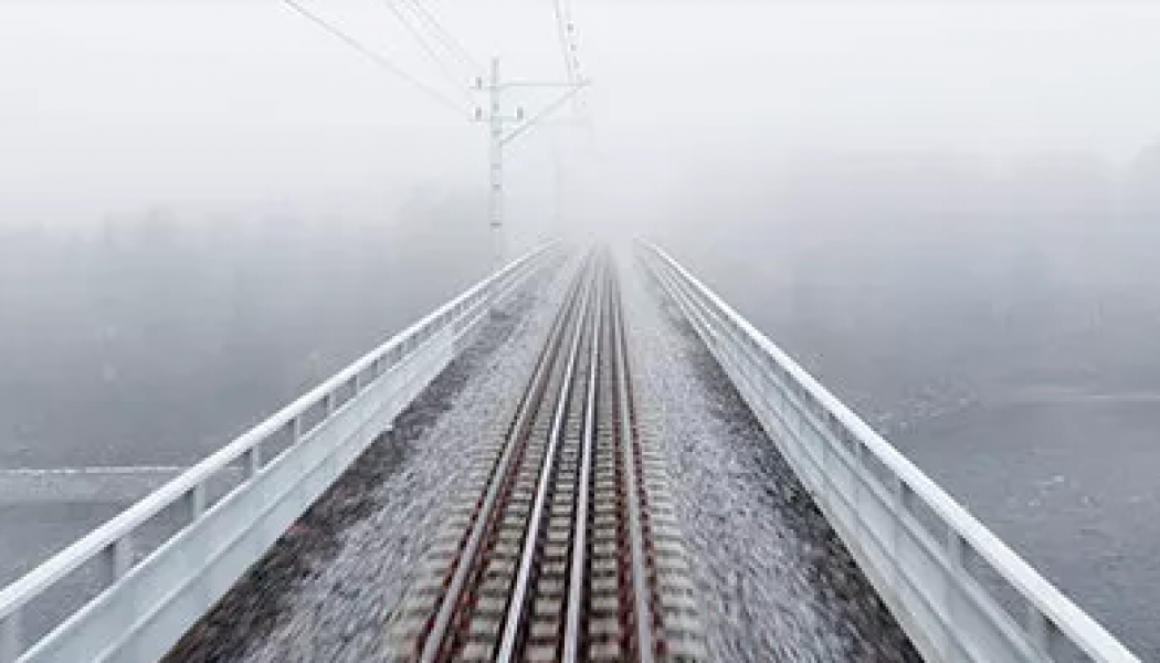 Kraftiga oväder orsakar att trafik behövt reduceras eller ställas in. Foto: Trafikverket